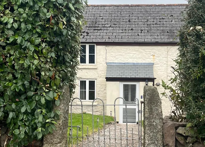 1 Carnebone Cottages